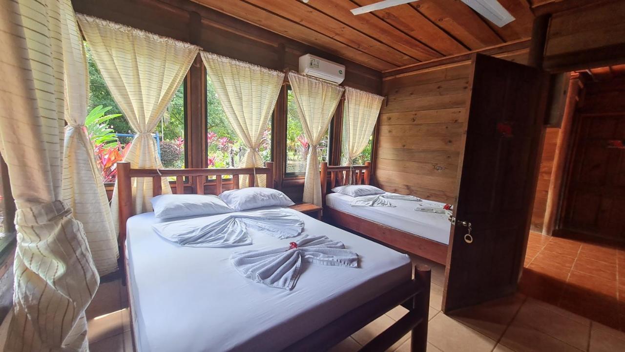 Hotel Canto De Ballenas อูวีตา ภายนอก รูปภาพ