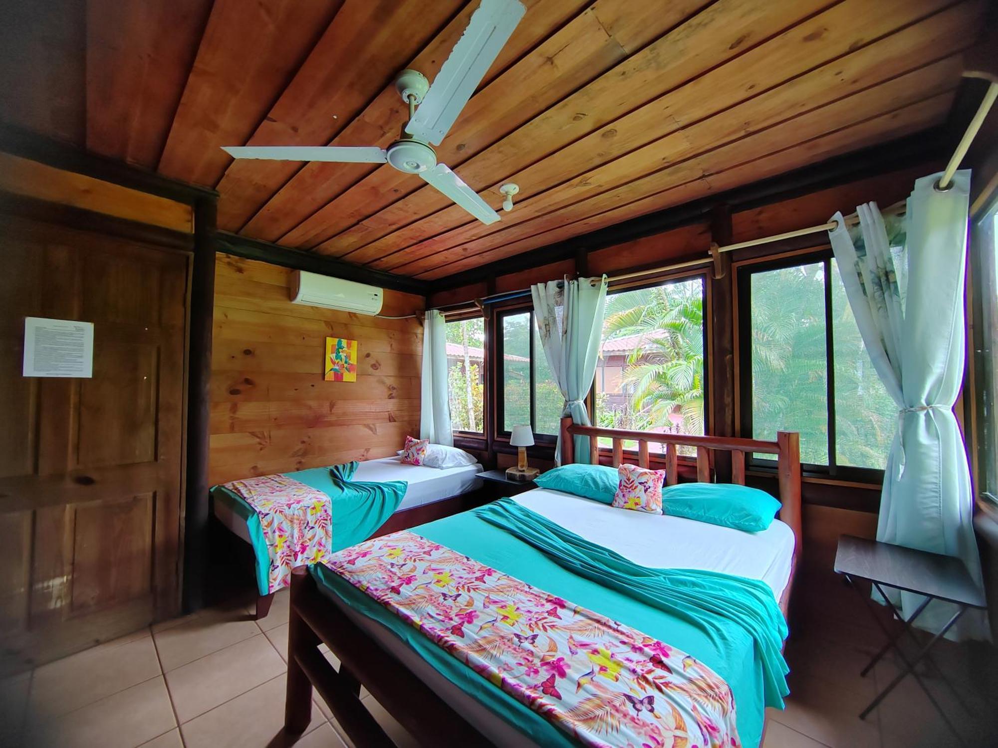 Hotel Canto De Ballenas อูวีตา ภายนอก รูปภาพ
