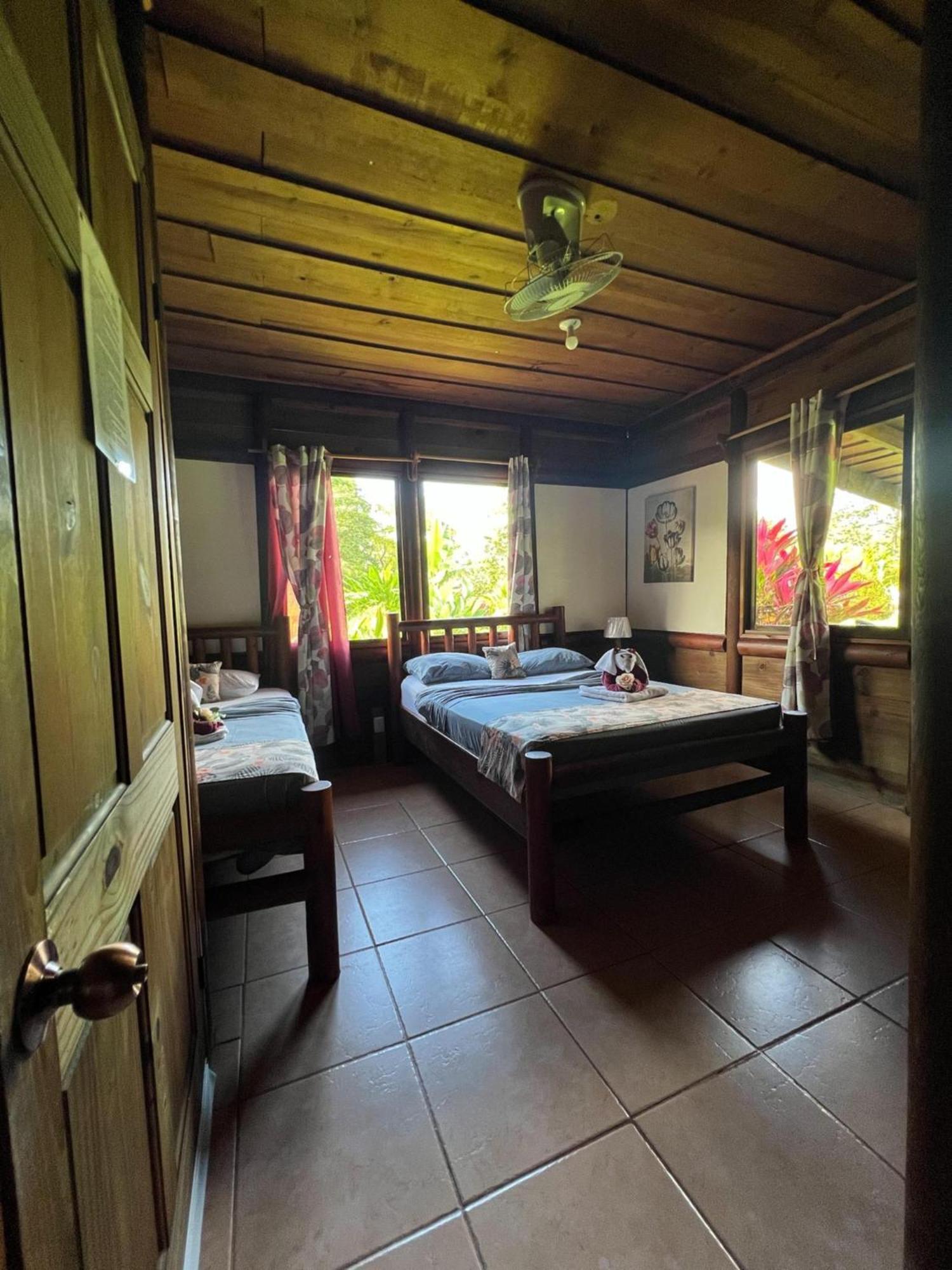 Hotel Canto De Ballenas อูวีตา ภายนอก รูปภาพ