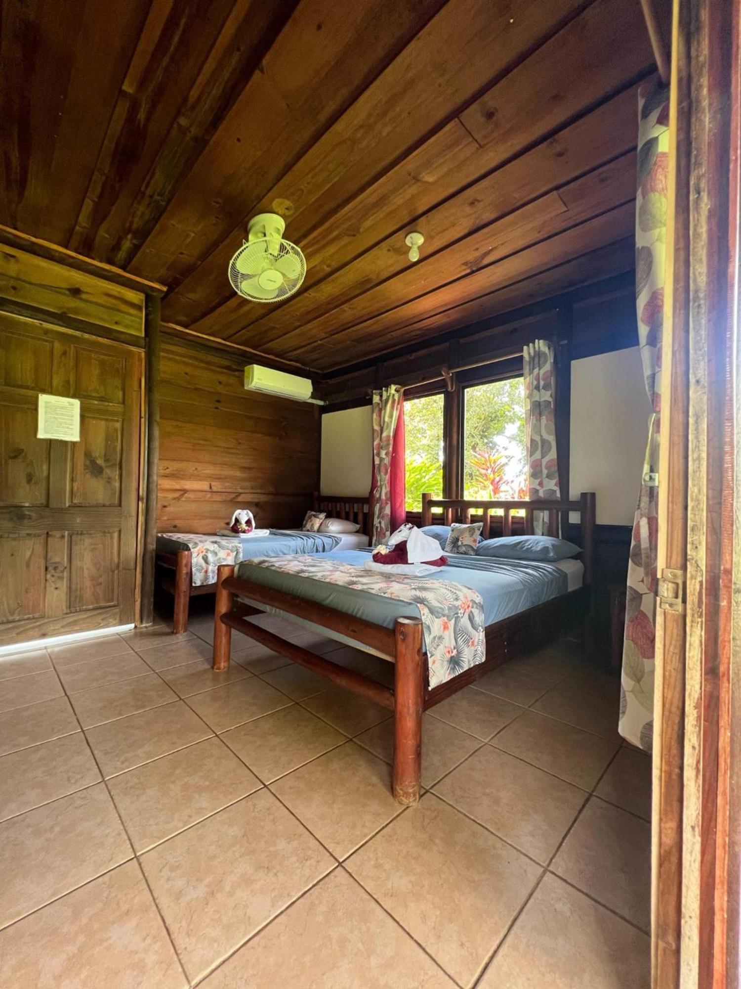 Hotel Canto De Ballenas อูวีตา ภายนอก รูปภาพ