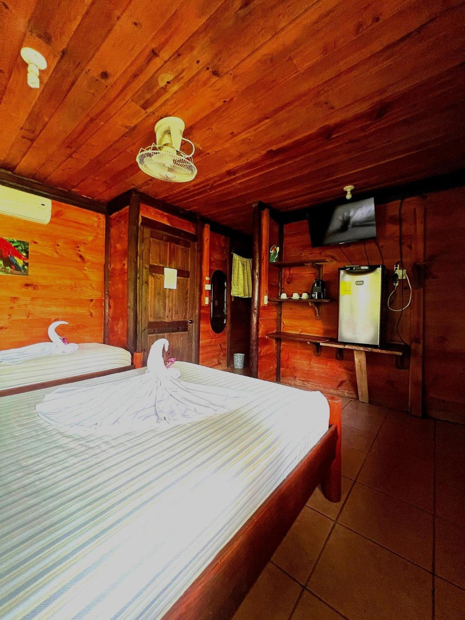 Hotel Canto De Ballenas อูวีตา ภายนอก รูปภาพ